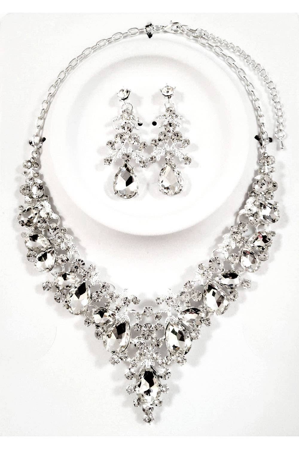 Necklace and Earrings Set. FJN374