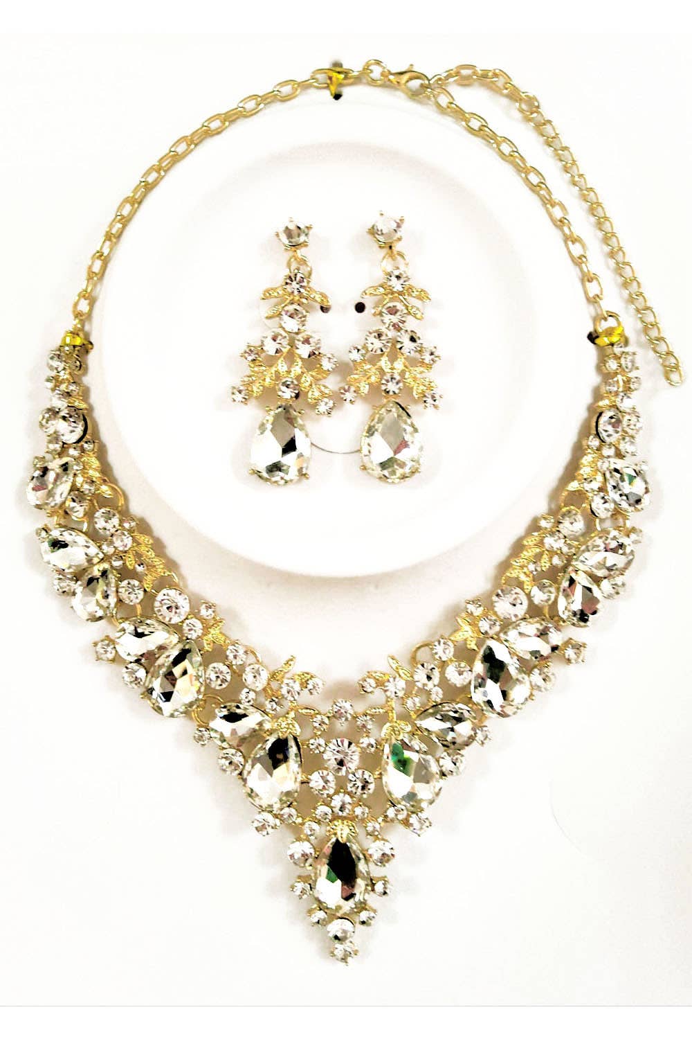 Necklace and Earrings Set. FJN374