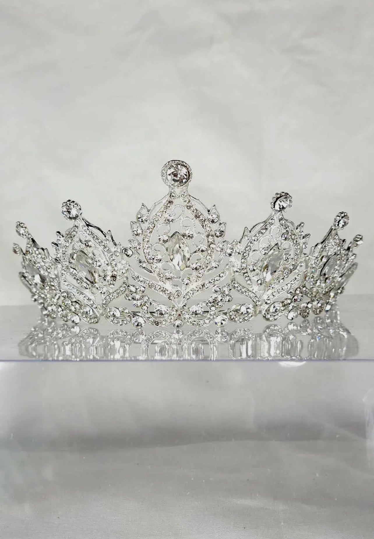 One Size Fits All Tiara With Jewels HT933