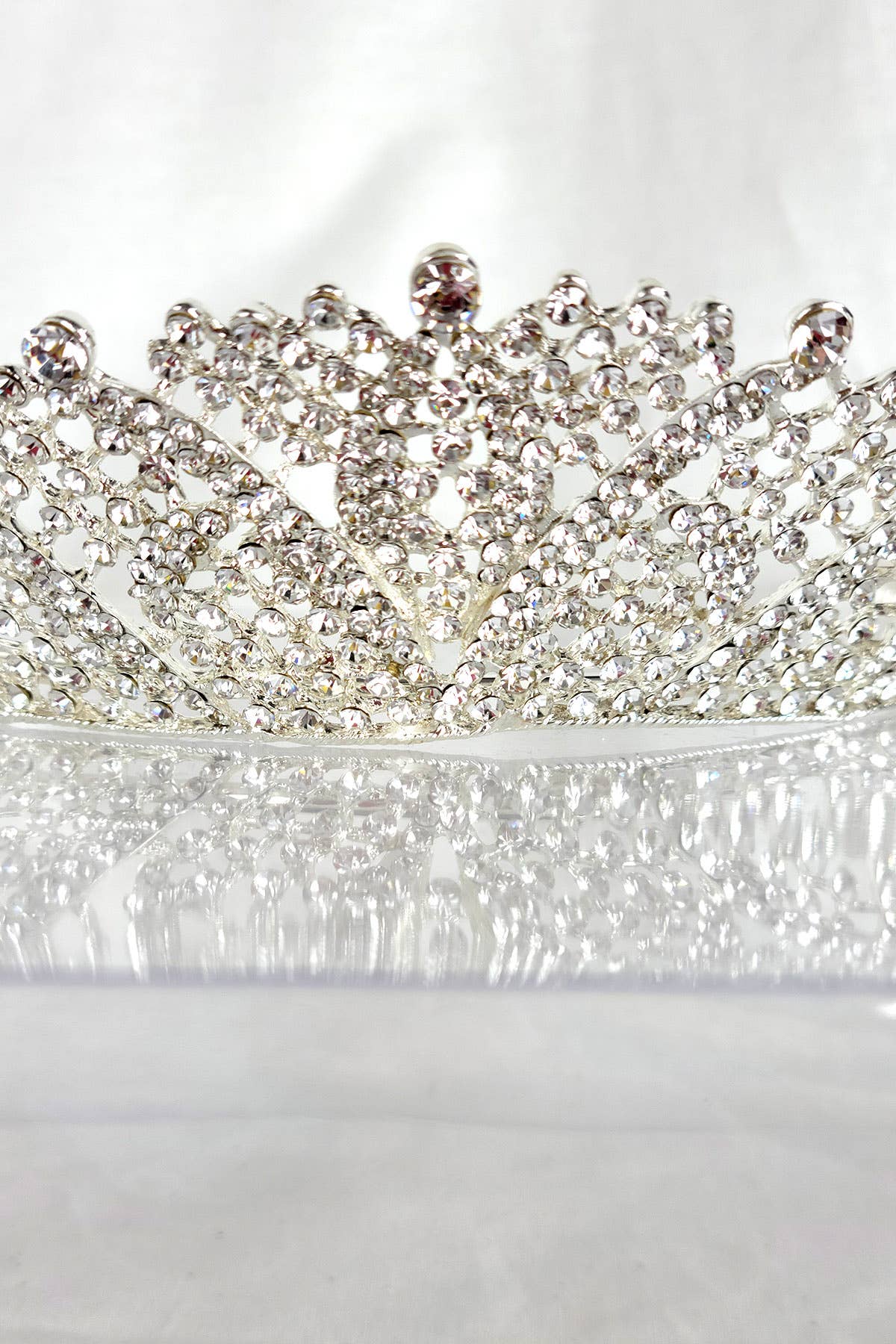 One Size Fits All Metal Tiara With Jewels HT883-