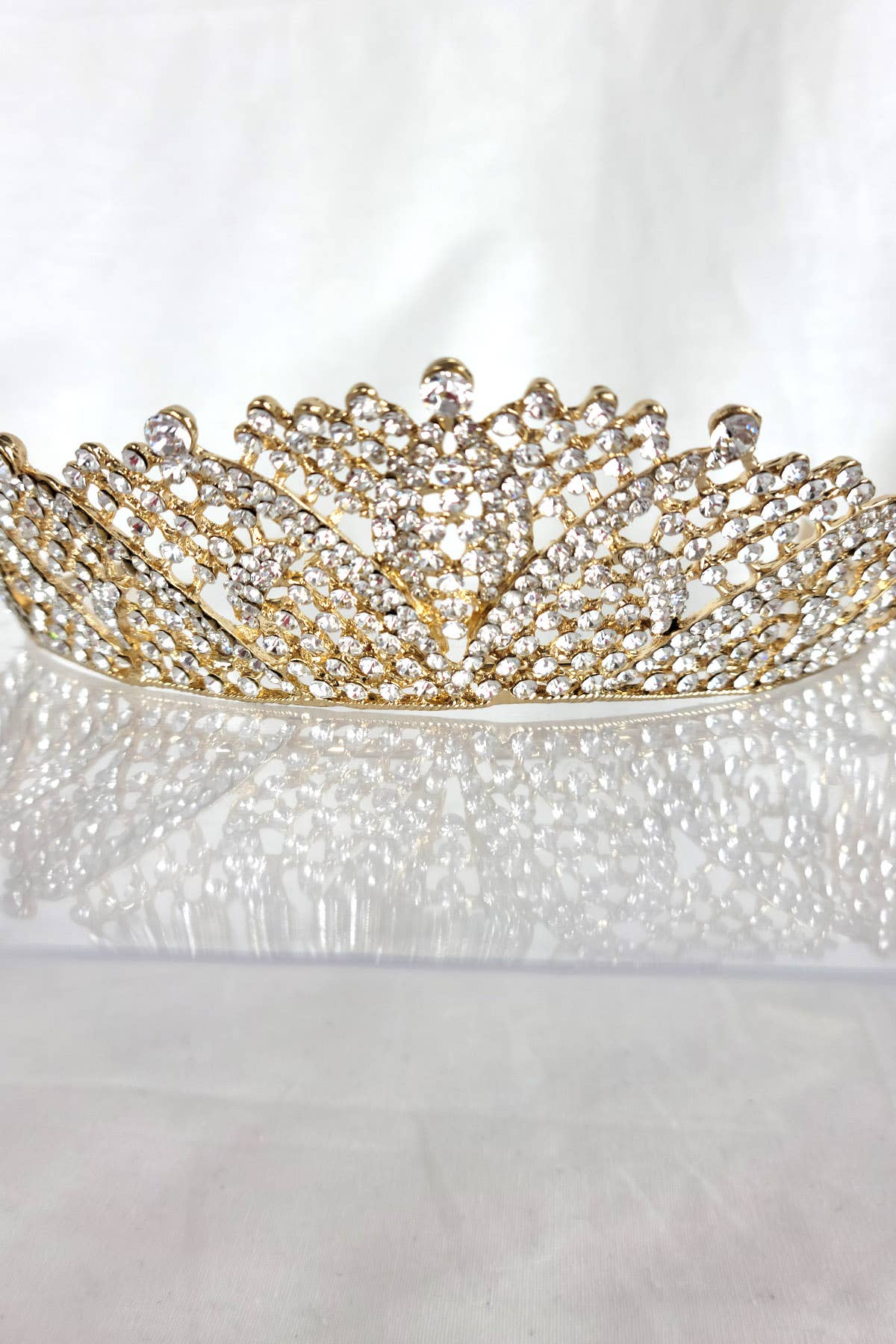 One Size Fits All Metal Tiara With Jewels HT883-