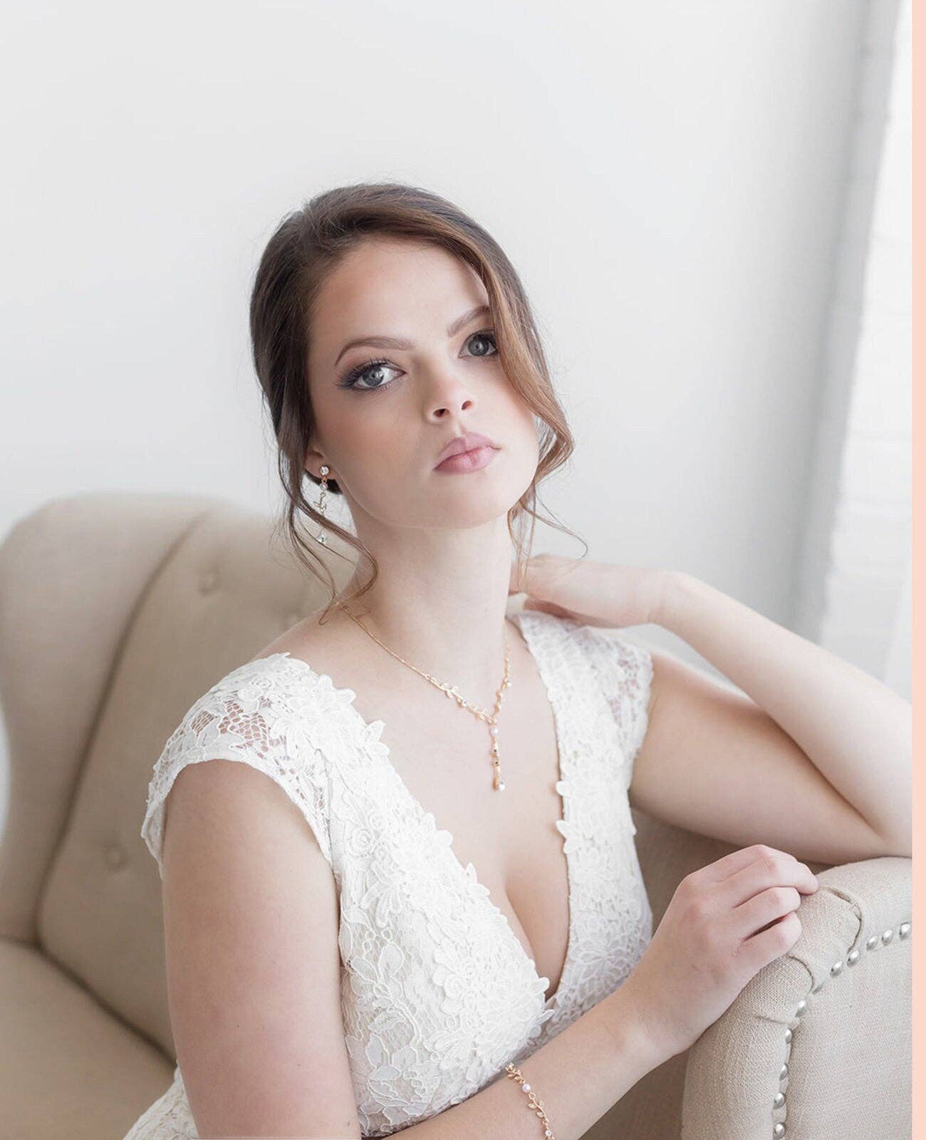 Carla Vine Pearl Jewelry Set