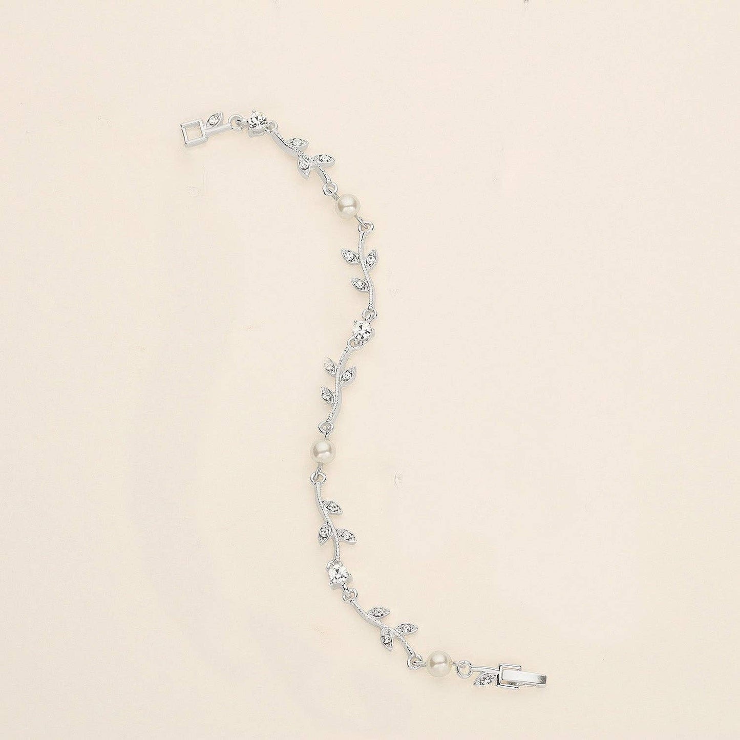 Carla Vine Pearl Jewelry Set