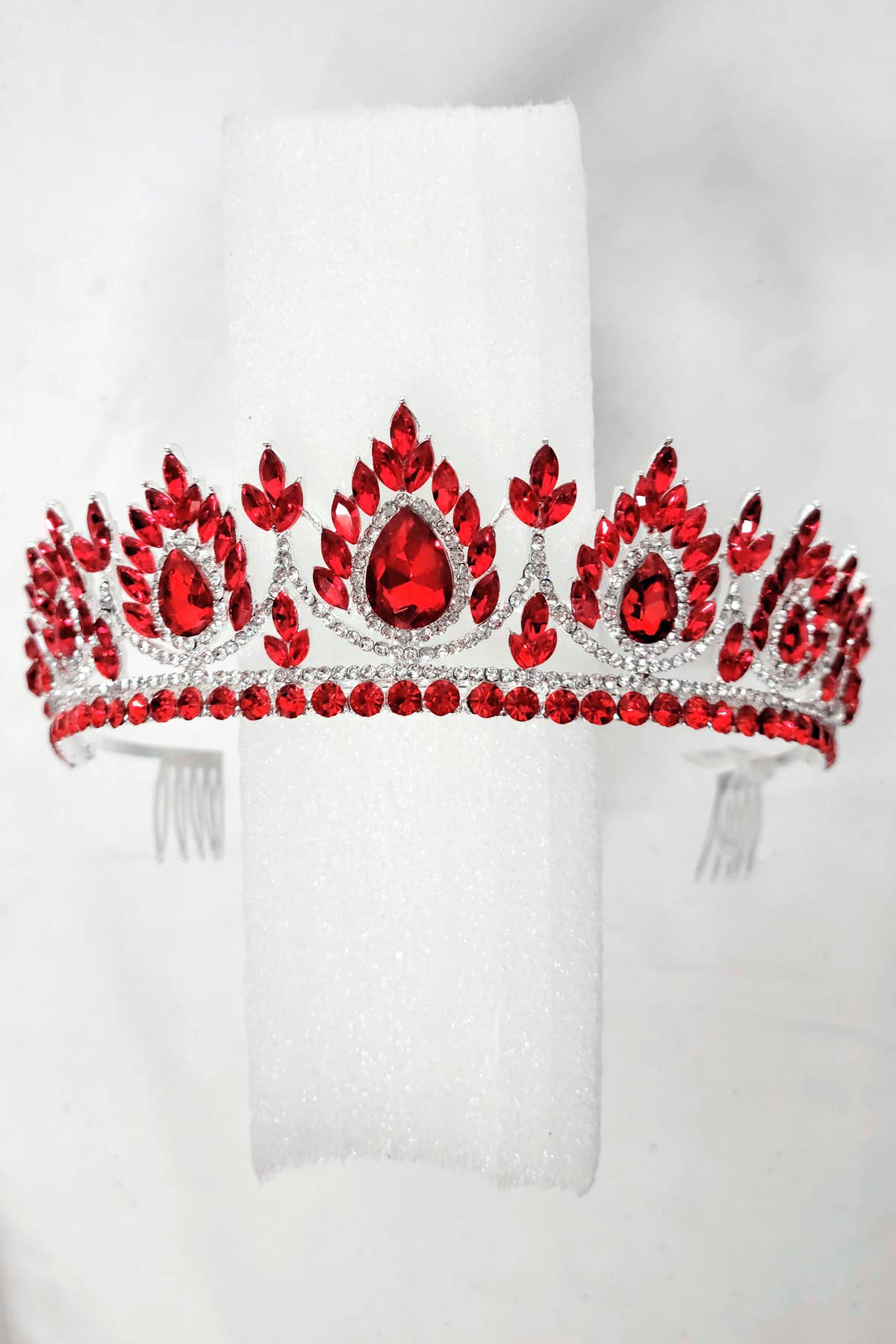 CR 164 HT938 Metal tiara with red jewel rhinestones