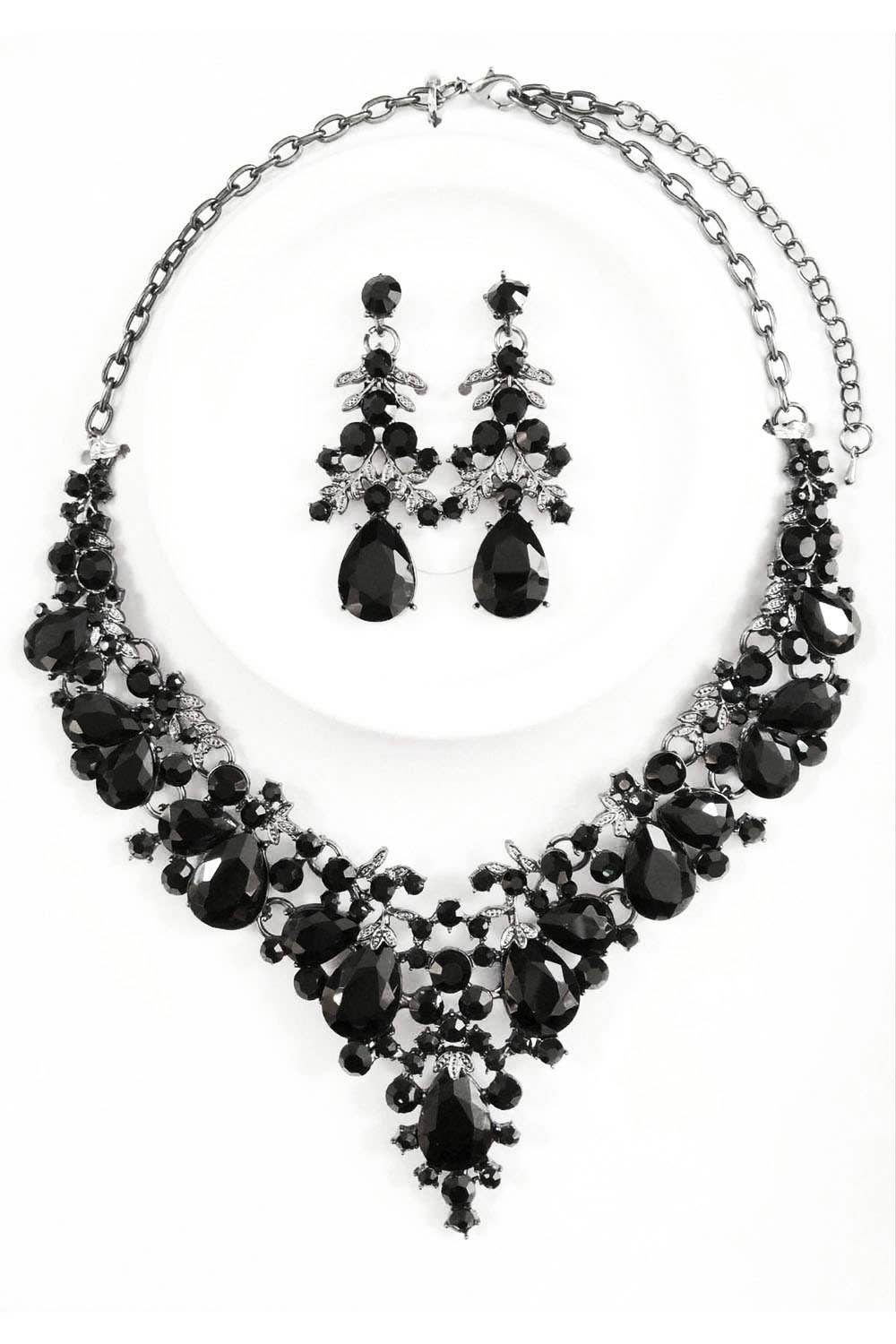 Necklace and Earrings Set. FJN374