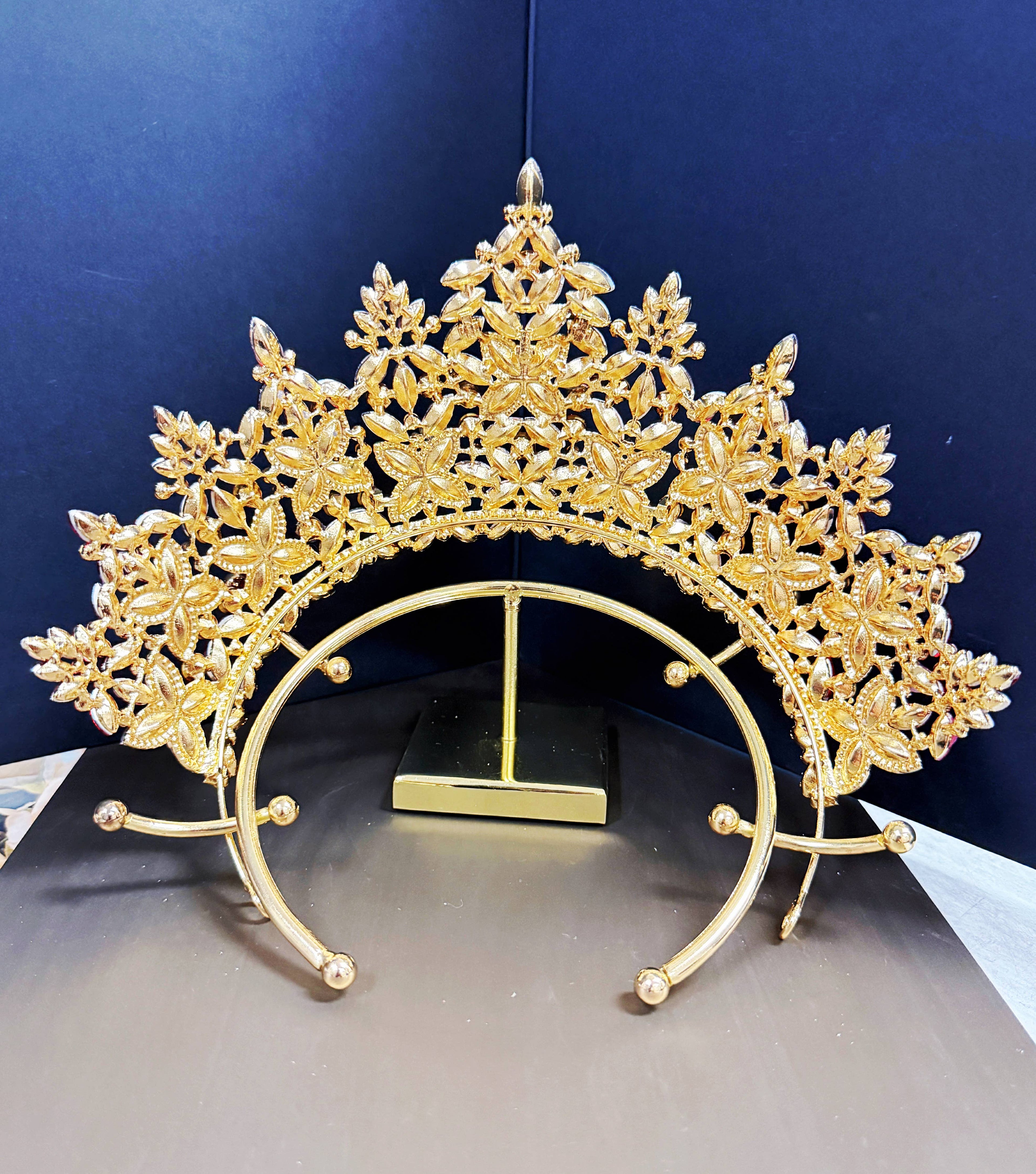 Red Crystal Crown - CR148