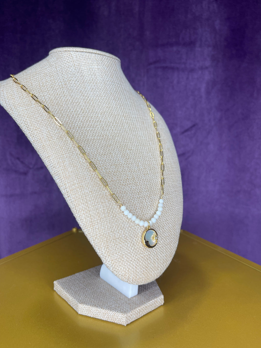 Mother of pearl beads and pendant
