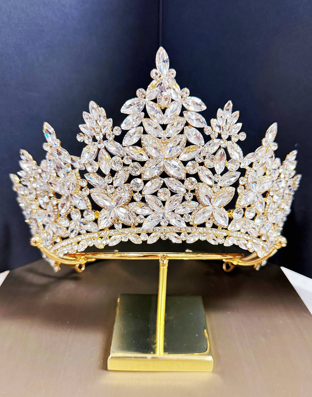 Clear/Gold Crystal Crown - CR147
