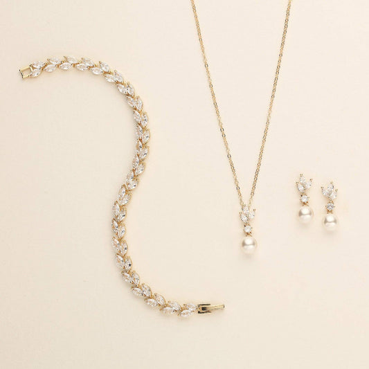 Eve Earrings and Necklace Set