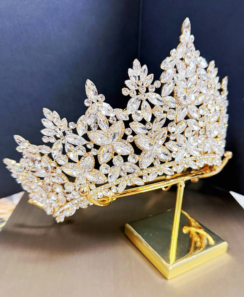 Clear/Gold Crystal Crown - CR147