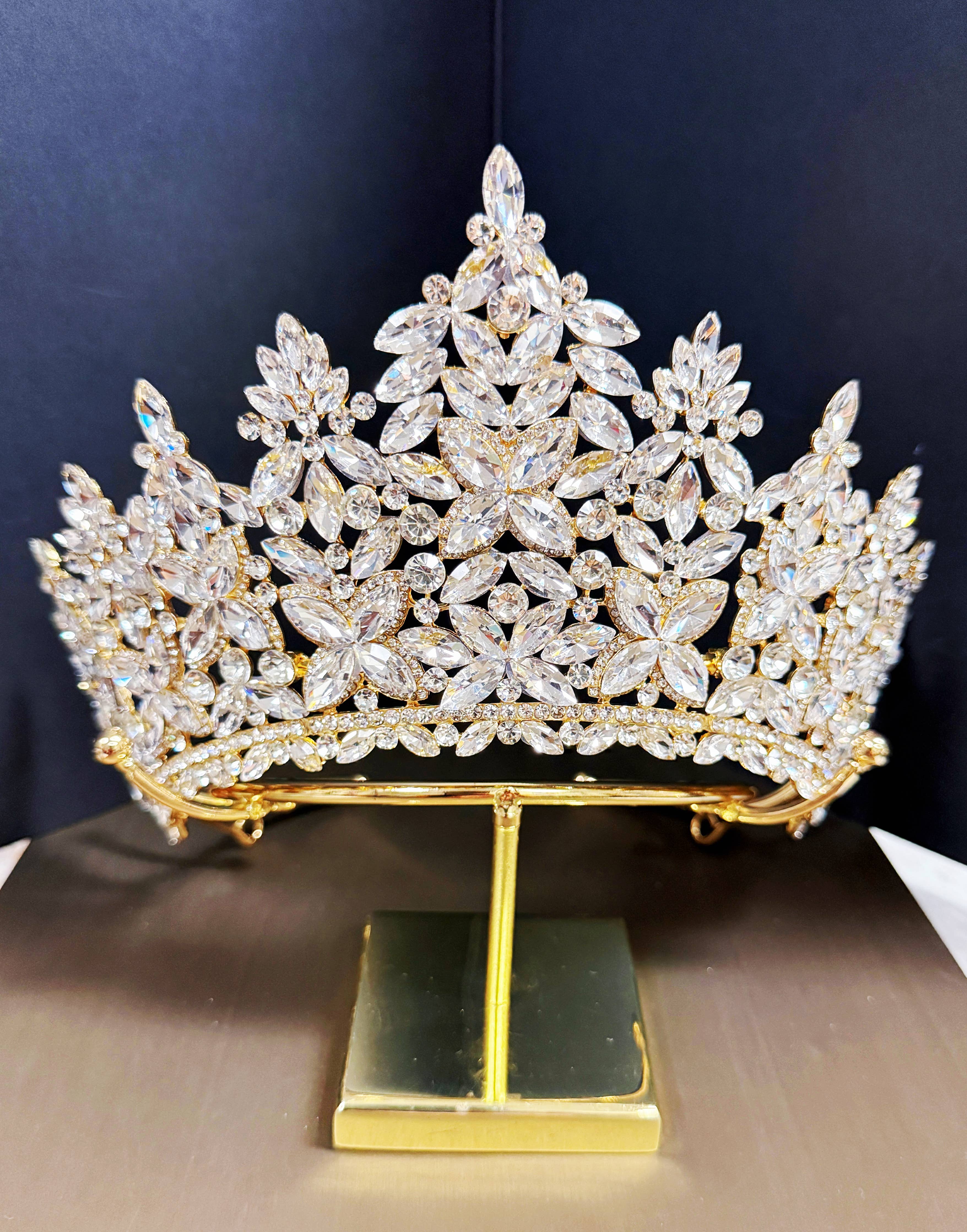 Clear Crystal Crown - CR147