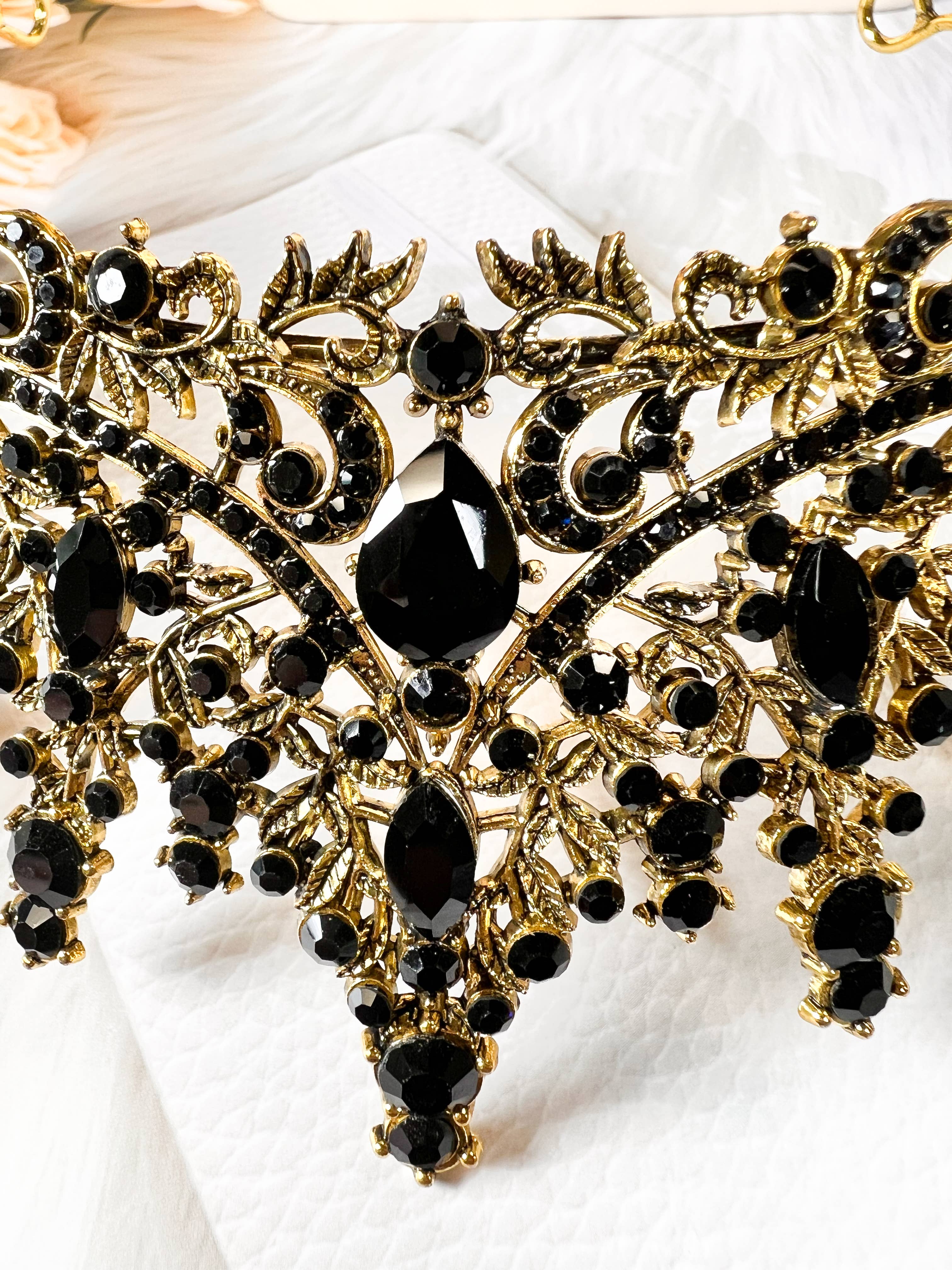 Black Tiara Crown - CR150
