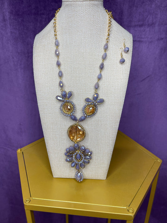 Wire necklace