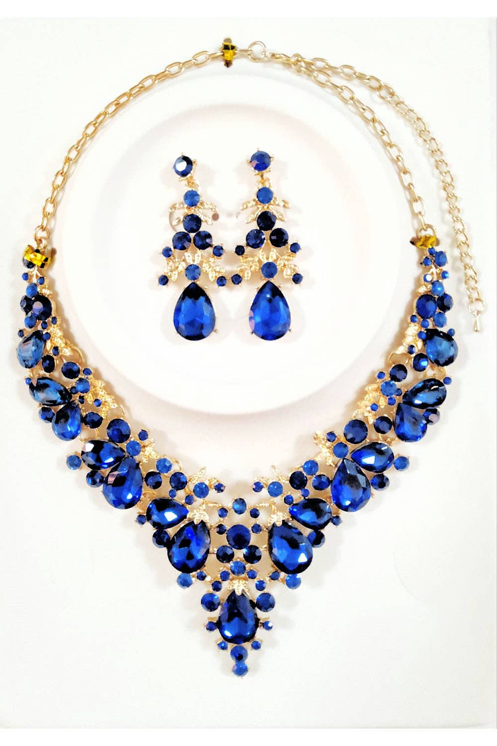 Necklace and Earrings Set. FJN374