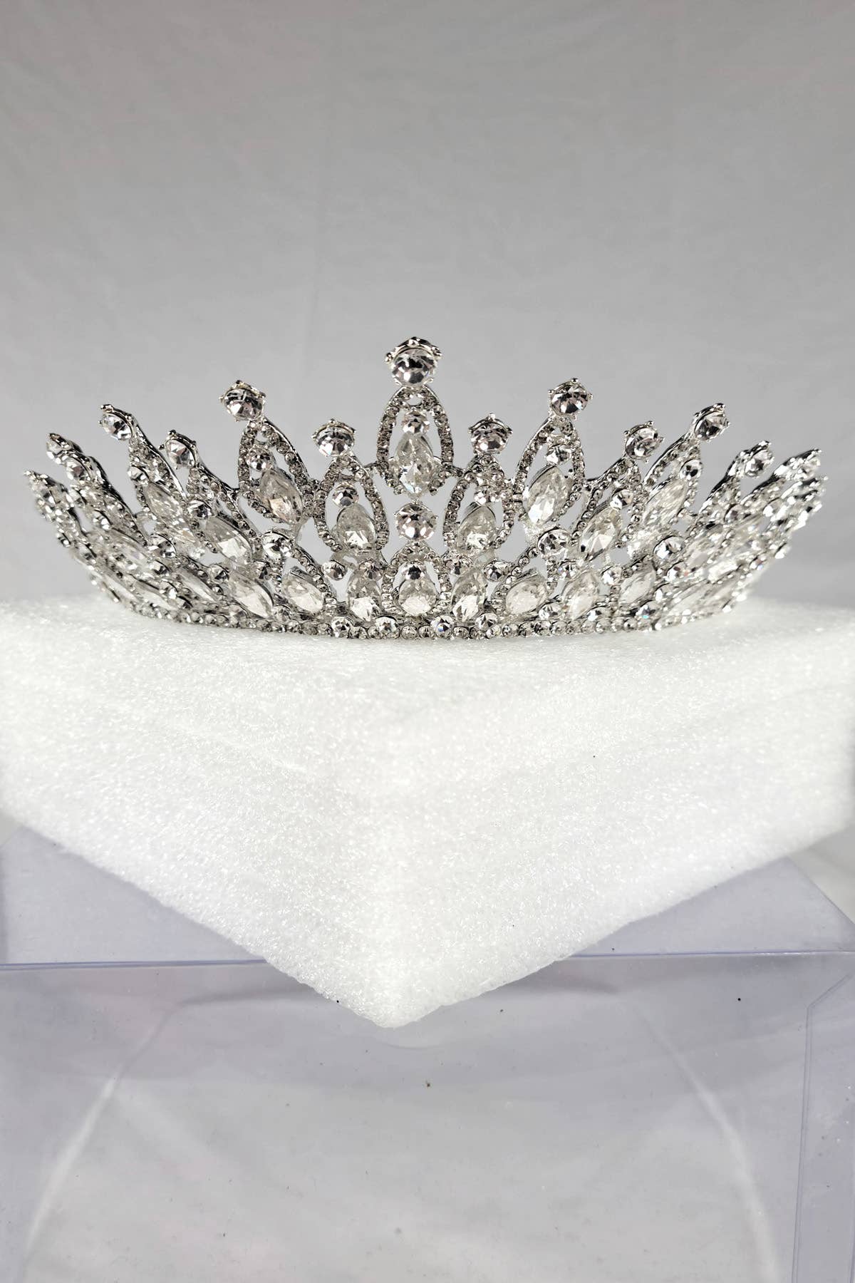 CR 158 HT974 Tiara with navy blue jewel rhinestones