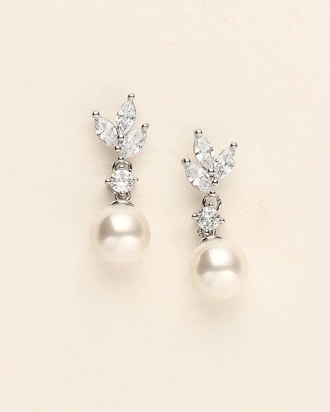 Eve Earrings and Necklace Set