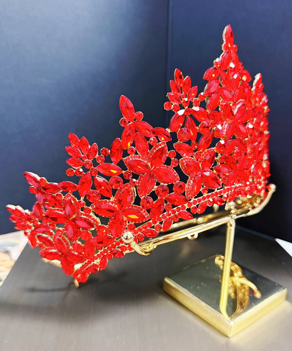 Red Crystal Crown - CR148