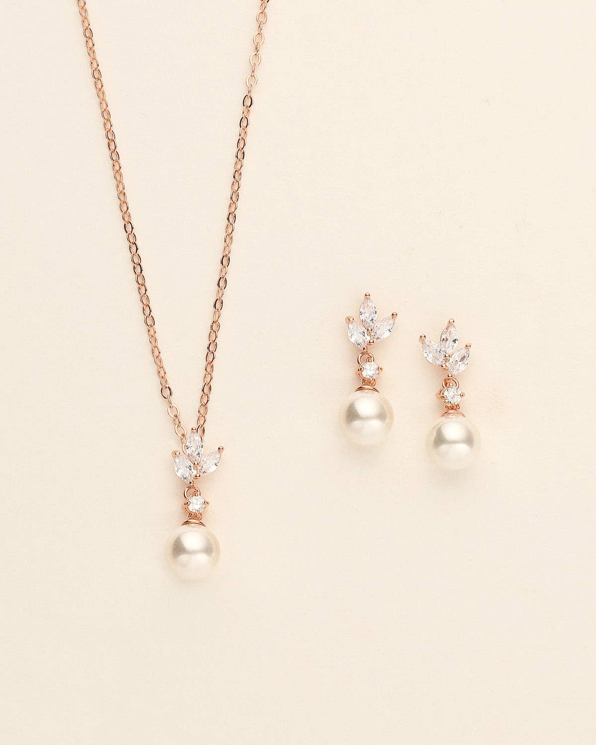 Eve Earrings and Necklace Set